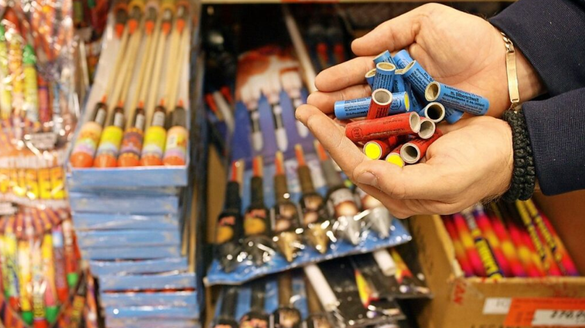 Edhe në Skënderaj mjetet piroteknike lejohen vetëm një orë në natën e Vitit të Ri