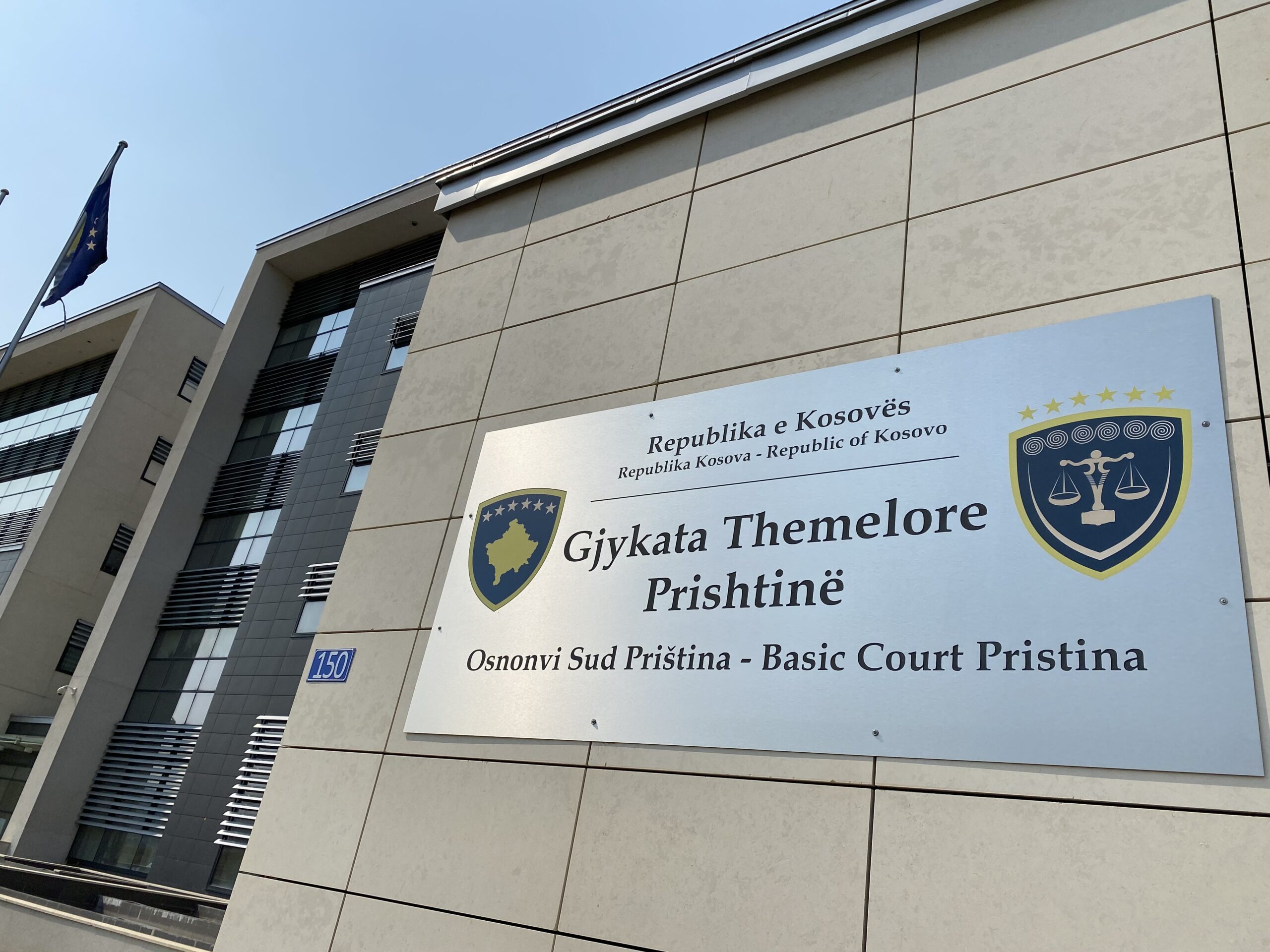 Ish prokurori Biraj dhe dy të tjerët mbrohen në heshtje në gjykimin për ryshfet