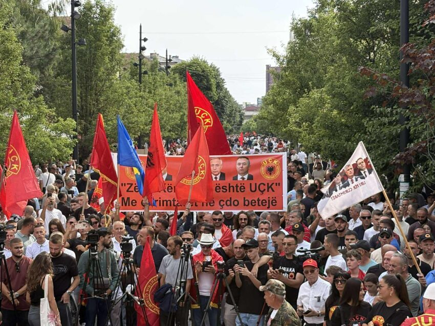 OVL UÇK sot konferencë pas deklaratave të Mickoskit për protestën në Shkup