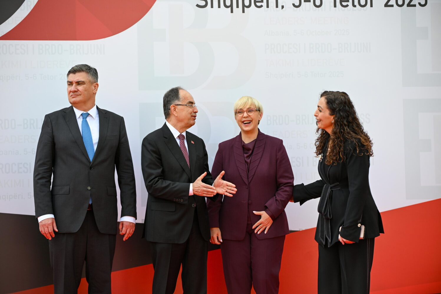 Presidentja Osmani  Kosova e palëkundur në përkushtimin për integrim euro atlantik