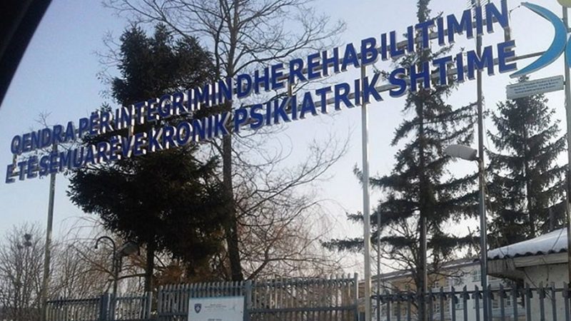 Një pacient largohet nga Enti Special në Shtime