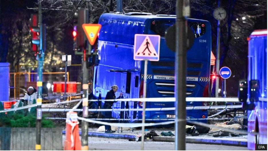 Shoferi i autobusit në Stokholm lirohet pas aksidentit vdekjeprurës