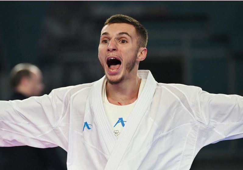 E jashtëzakonshme  Islam Selmani nënkampion i botës në karate