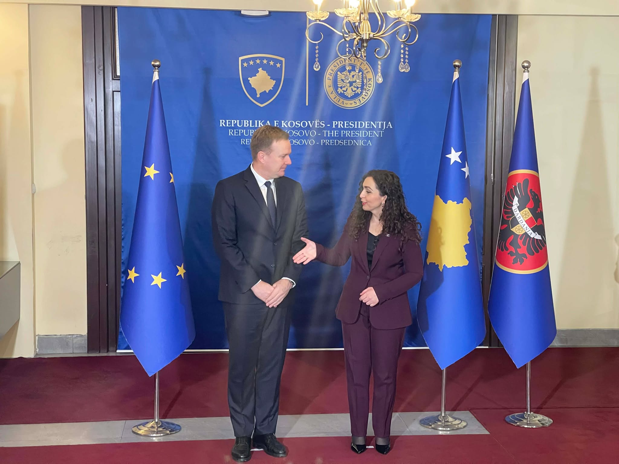 Pas takimit me Kurtin  Sorensen i shkon në vizitë edhe Osmanit