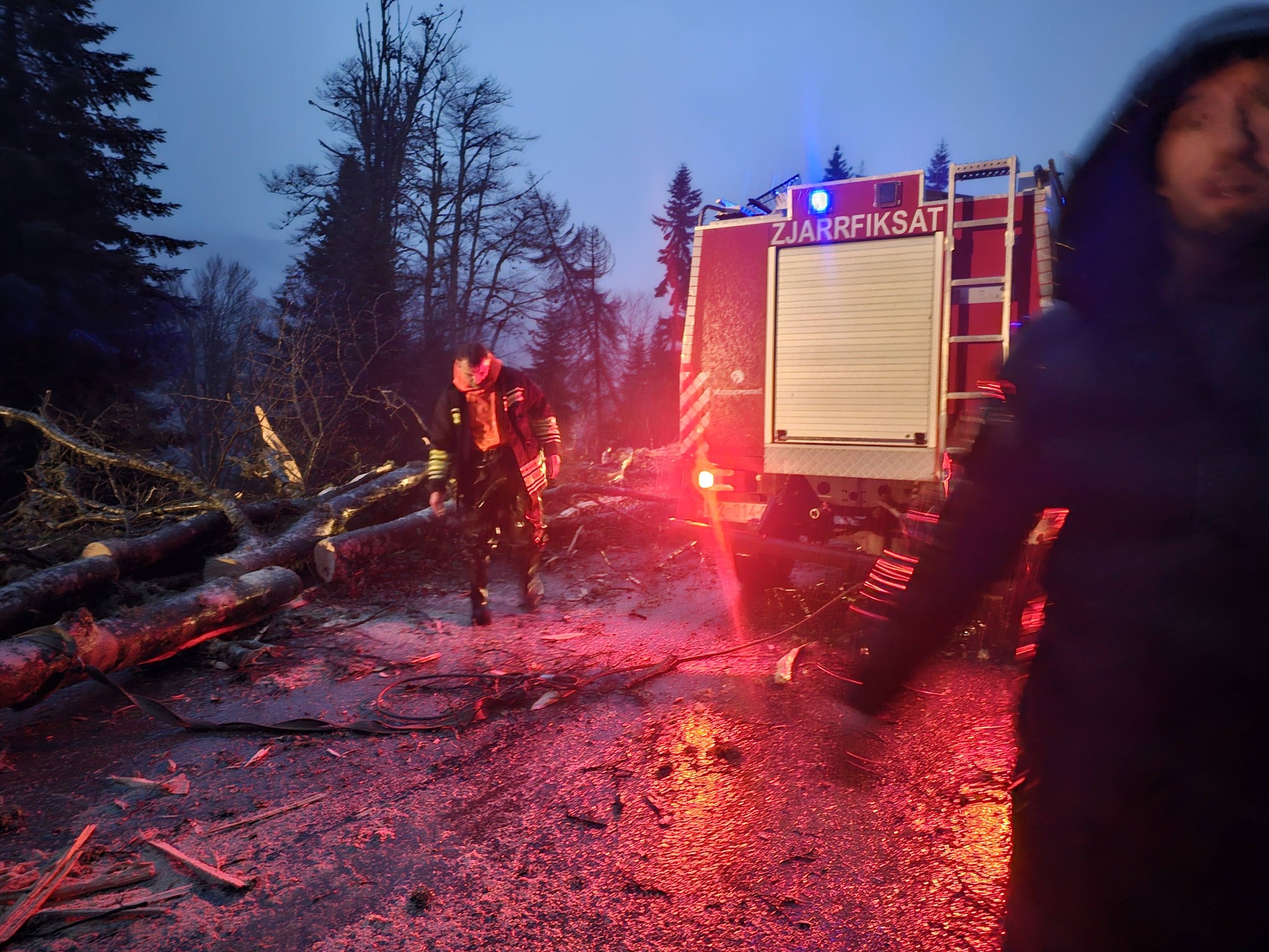 Situata me vërshimet  edhe Komuna e Junikut shpall gjendje të jashtëzakonshme