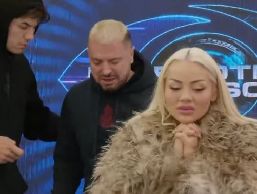 Banorët i shprehin ngushëllime Labit për vdekjen e gjyshit