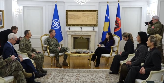 Nis takimi i presidentes Osmani me komandantin e NATO s  Wikoff