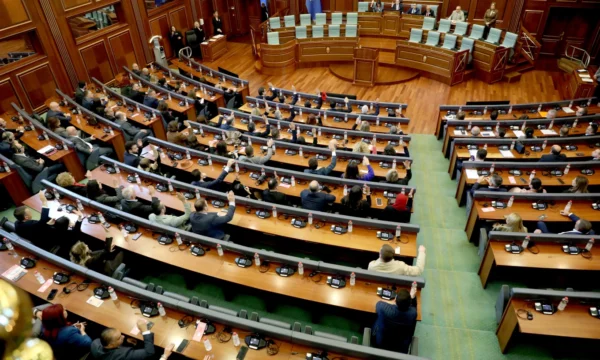 Numërimi prek fundin  një ulëse ende në lojë