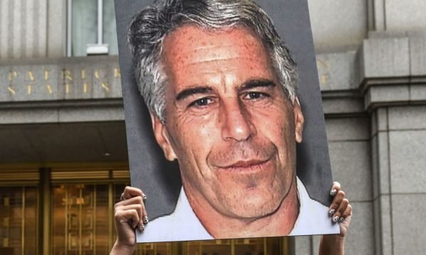 Skandali Epstein  Departamentit të Drejtësisë i vendoset afat kohor për publikimin e plotë të dosjeve