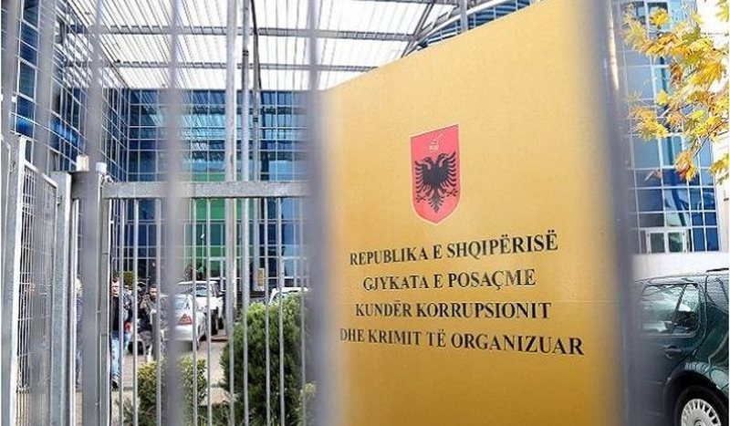 Grup i strukturuar kriminal dhe trafik droge  20 vite burg për dy persona në Shqipëri