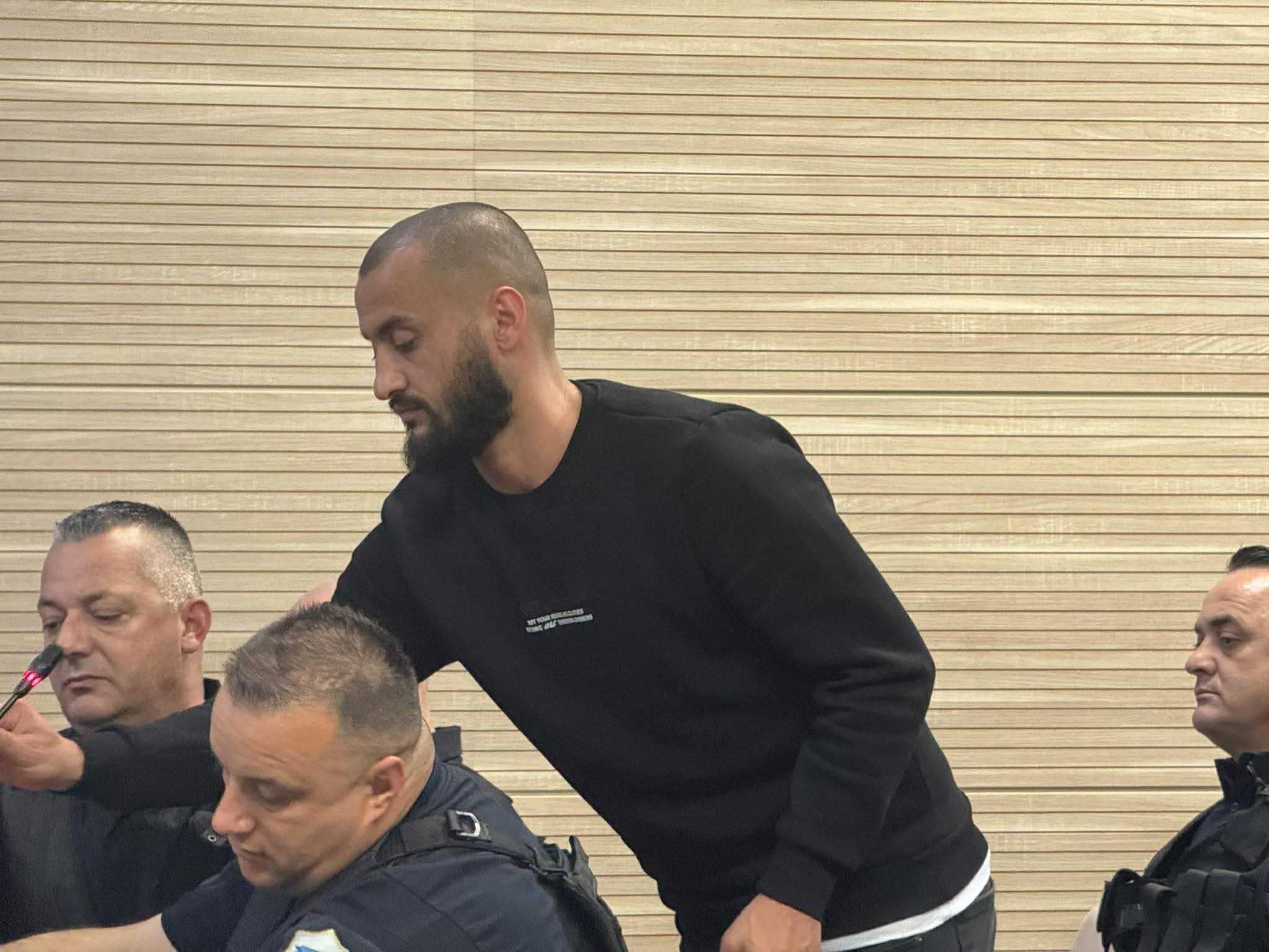 Avokati i Granit Plavës  Nuk ka prova që e lidhin të akuzuarin me vrasjen e rëndë të Liridona Ademajt