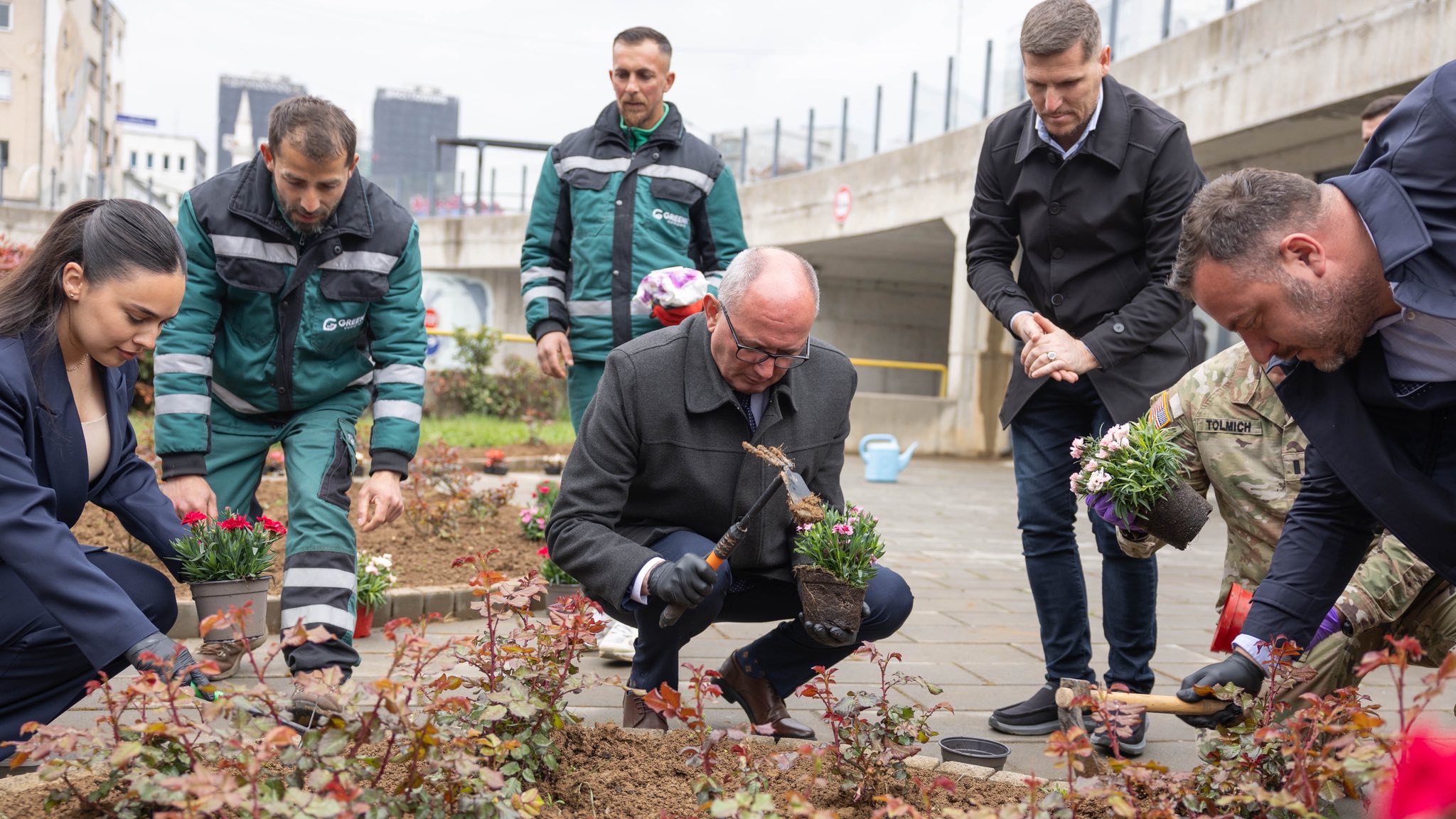 Dita Ndërkombëtare e Tokës   Agim Aliu  Kujdesi për mjedisin është detyrë e përditshme e secilit qytetar