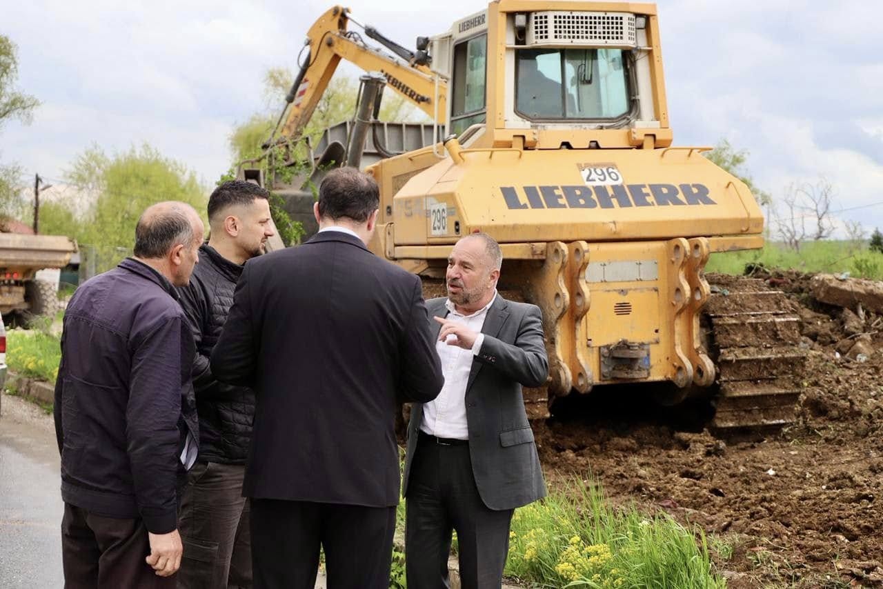 Komuna e Obiliqit largon deponinë e 18 të ilegale të mbeturinave në Ditën Ndërkombëtare të Tokës