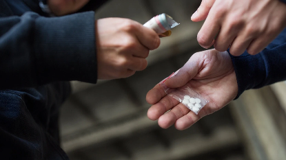 Rritet përdorimi i kokainës në Kosovë  shqetësim i madh për përfshirjen e të miturve