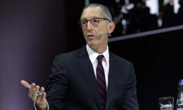 Joseph  Problemi kryesor i Ballkanit është ndarja që ekziston në Evropë rreth Kosovës  dialogu mund të zgjidhë kriza të vështira