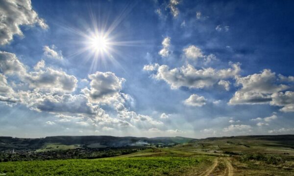 E shtuna me diell  rriten temperaturat