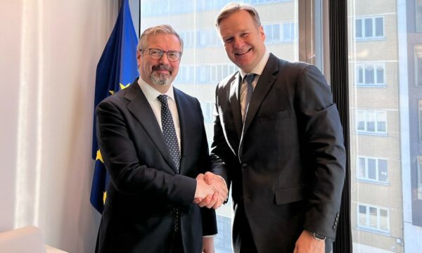 Ambasadori Bajrami e falendëron Kurtin që ia besoi detyrën e Kryenegociatorit  Do ta kryej me përgjegjësi