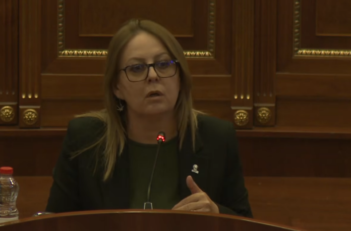 Hykmete Bajrami i reagon Kërçelit  Çojini rastet në prokurori  jo vetëm akuza në Kuvend