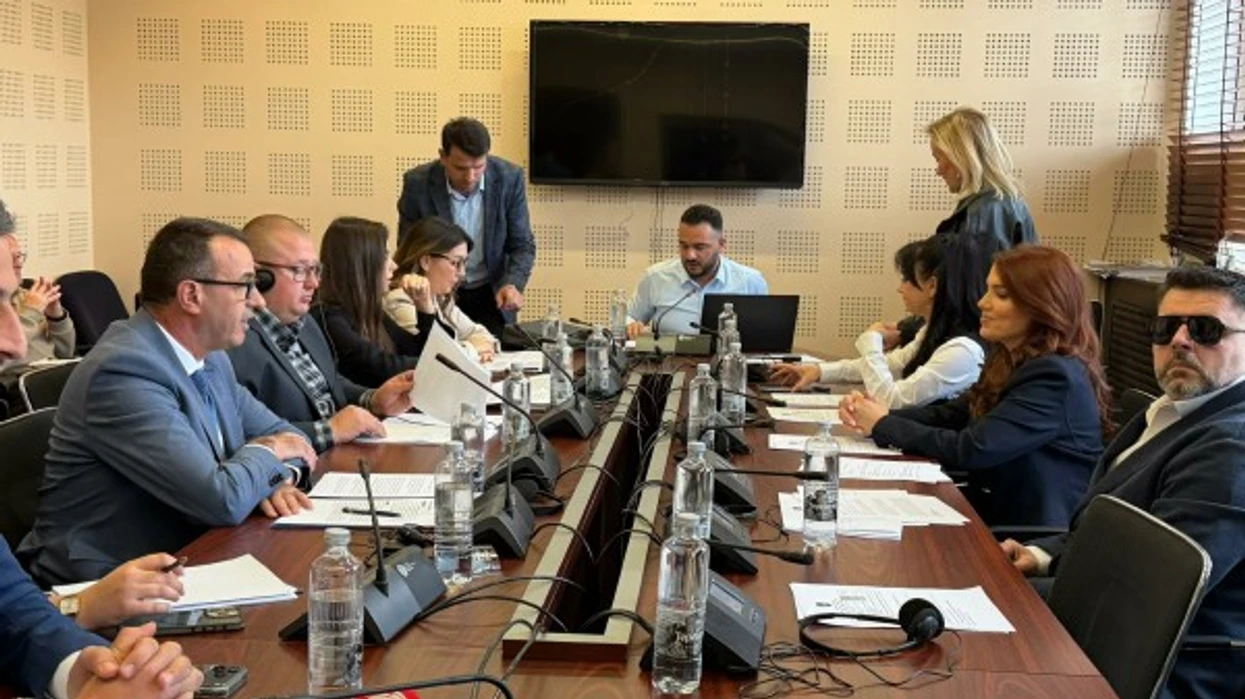 Buxheti për Lojërat Mesdhetare përplasë deputetët në komision