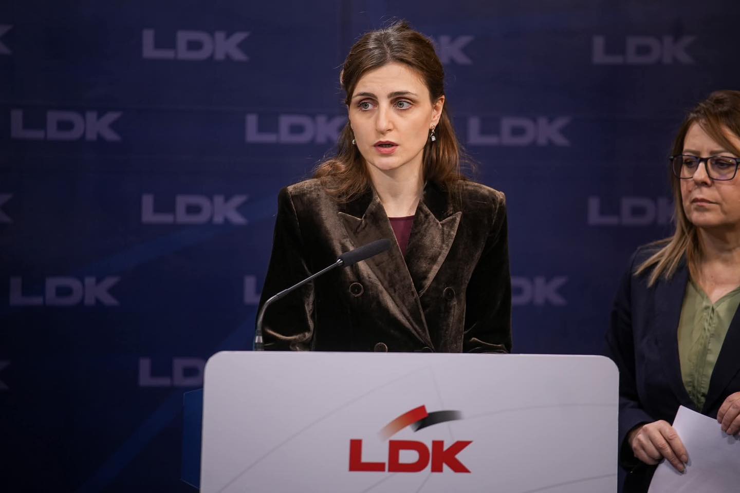 Ymeri  Seanca e mbrëmshme  testim që të vendoset Republika e Kurtit