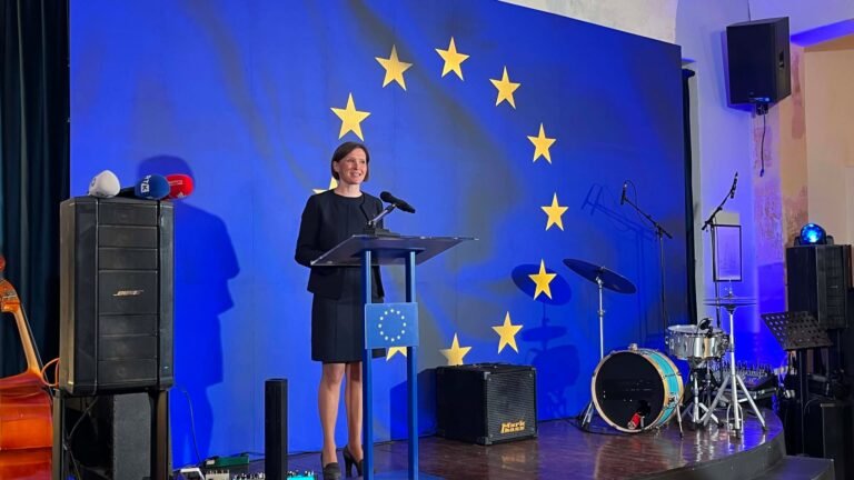 Palatova  Kosova duhet t i bindë 27 shtetet anëtare për statusin e kandidatit në BE