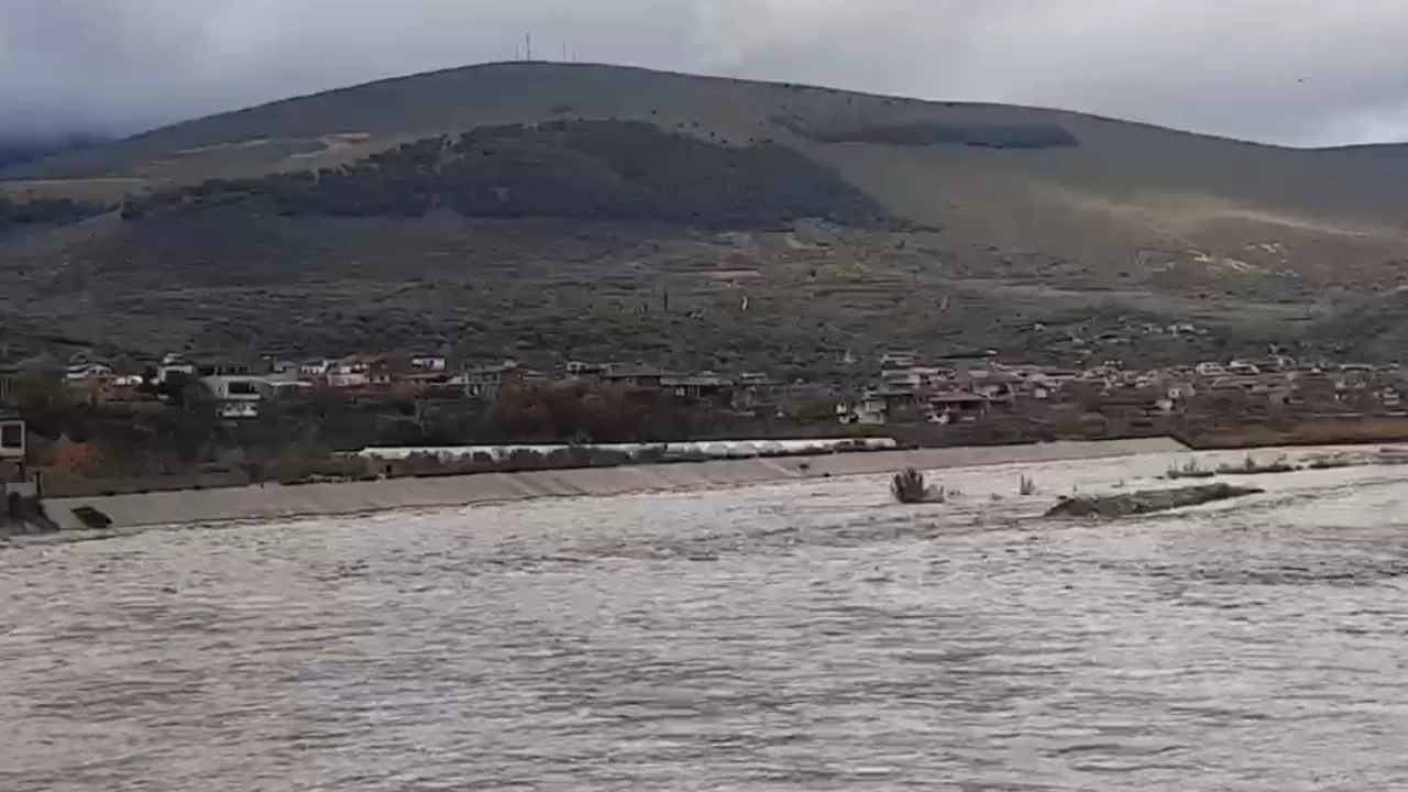 Ishte zhdukur prej disa ditësh  30 vjeçari gjendet i mbytur në lumin Osum