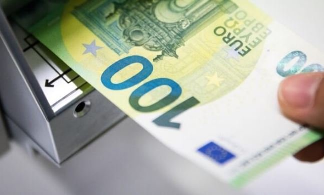 100 euro për studentët  hapet aplikimi  Murati  Duhet të bëhet përmes e Kosova