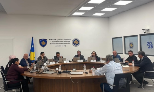 8 vota pro  2 kundër certifikohet lista e kandidatëve për deputetë të  Srpska Lista 