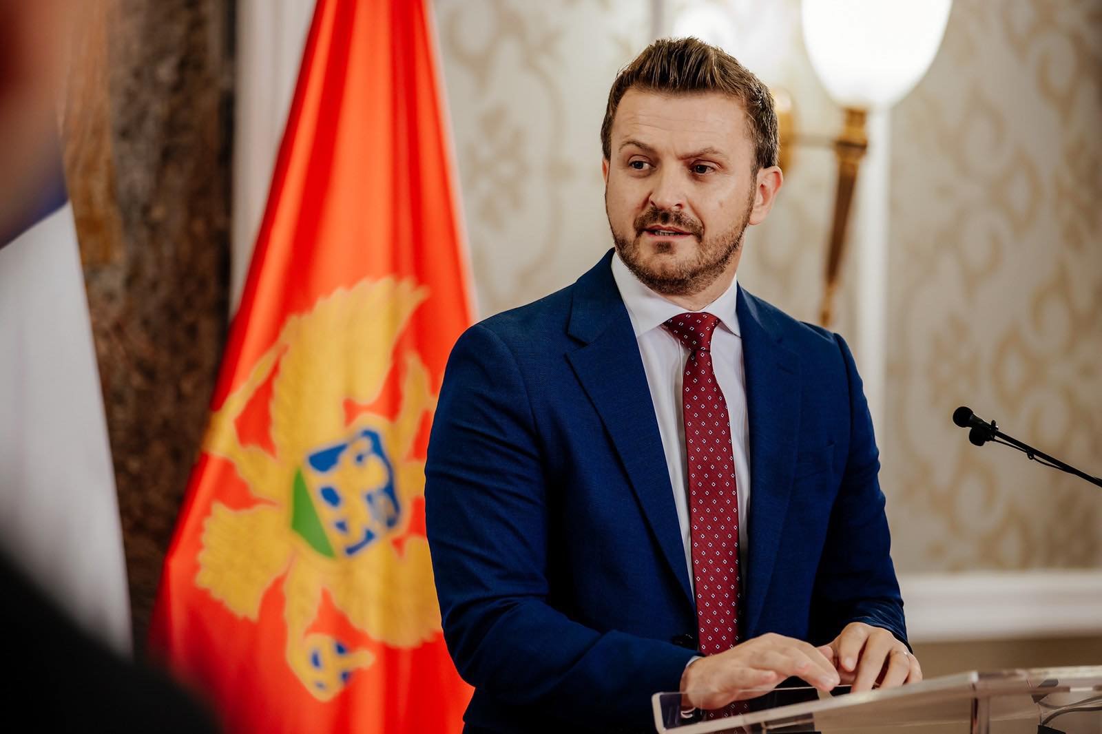 Komuna në Mal të Zi që pretendoi ta çnjohë Kosovën  Marash Dukaj  Përpjekje për shkatërrim të institucioneve  s jam i befasuar