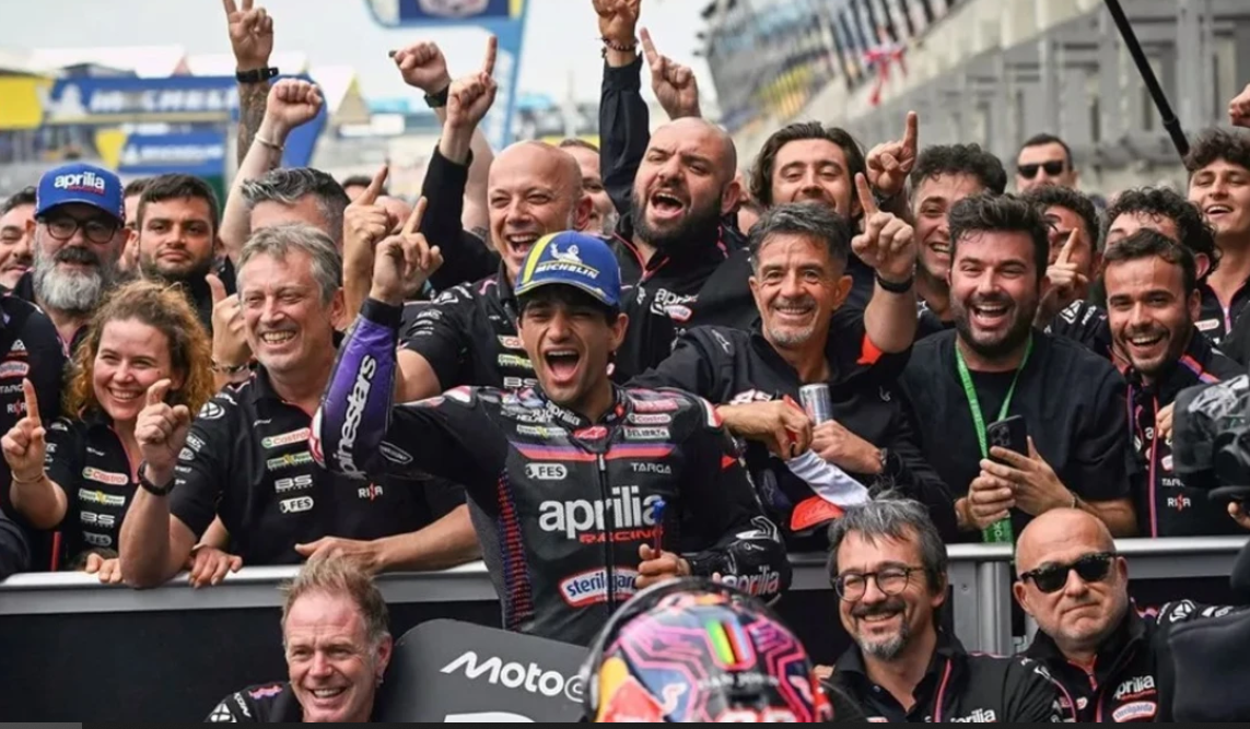 Aprilia dominim total në MotoGP me Jorge Martin që fiton garën