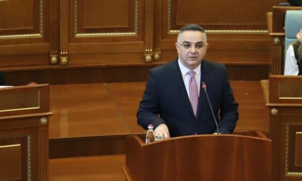 Besnik Tahiri deputeti më aktiv në Kuvendin e Kosovës  Besimin e qytetarëve duhet ruajtur  sepse është i shenjtë