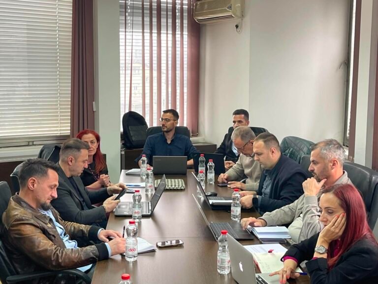 Bordi i RTK së nis mbledhjen e dytë  pritet caktimi i ushtruesve të detyrës për televizionin dhe radion