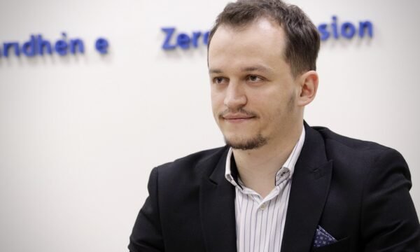 Emërimet e fundit të Kurtit  Cakolli me ironi  Kush po i shan ma shumë kundërshtarët  po del më me perspektivë