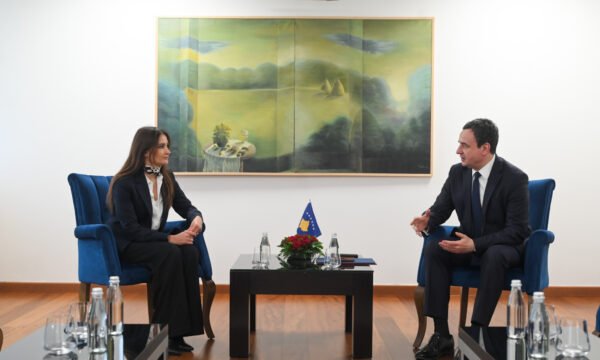 Kurti vazhdon me emërime në kohë zgjedhjesh  Triera Kasumin e bën zëvendësministre të Ekonomisë