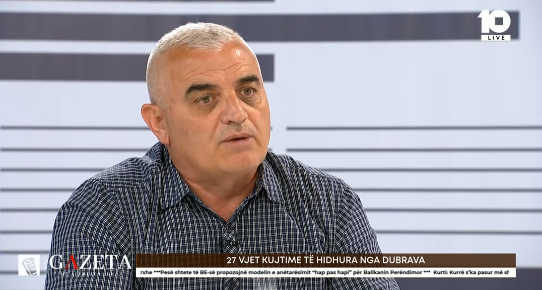 Sadik Zeqiri  Forcat serbe gjuanin me bomba e armë në Dubravë  i shkruanim emrat e të vrarëve në letra