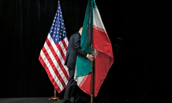 Irani pezullon bisedimet me SHBA në  shkak sulmet e Izraelit në Liban