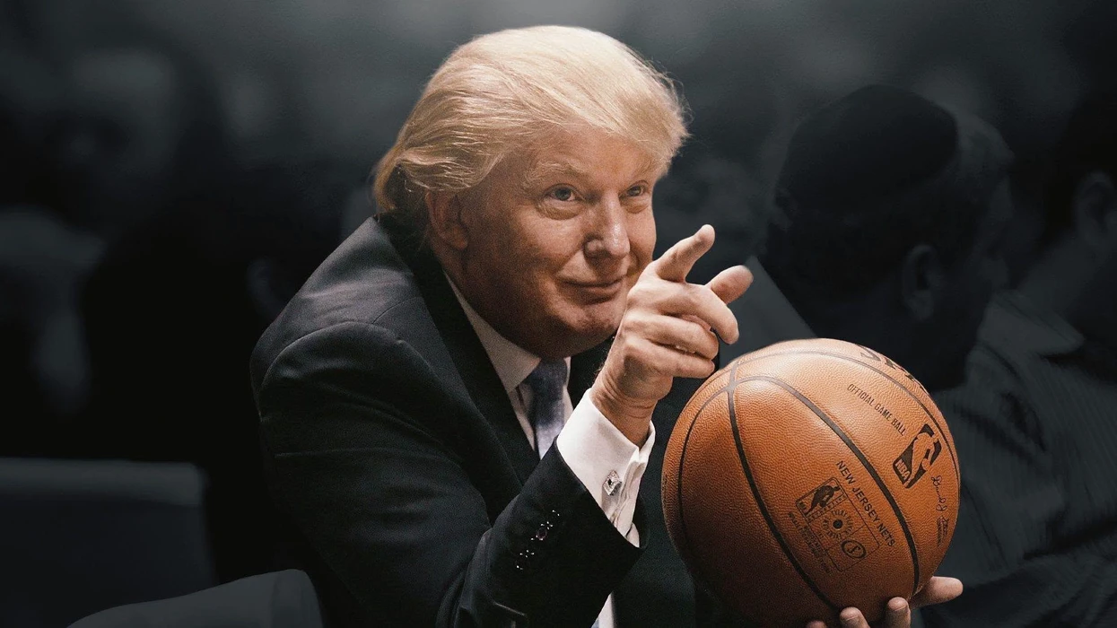 Trump  shkruan histori   do të ndjekë nga afër finalen e NBA së