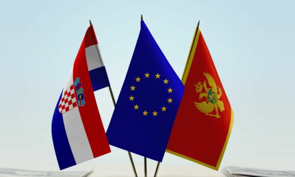 Kroacia me kërkesa ndaj Malit të Zi në rrugën drejt BE  ia paraqet disa kushte për plotësim   Bllokohet Kapitulli 31