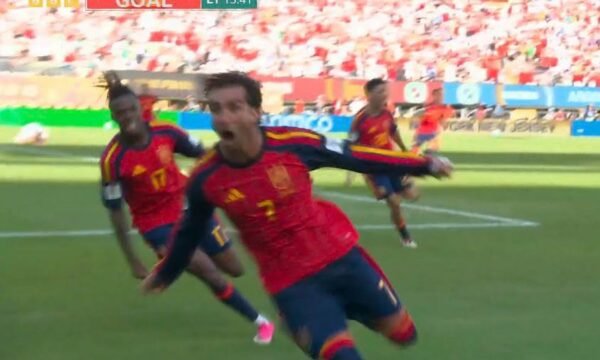 GOOOL  Spanja shënon ndaj Argjentinës në FINALEN e BOTËRORIT