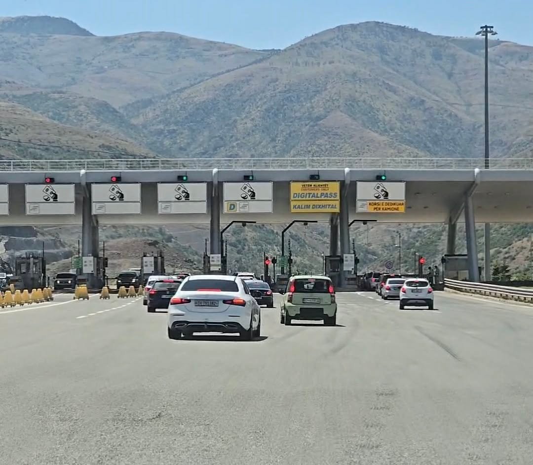 Mbi 2 milionë kalime në kufirin Kosovë Shqipëri për dy muaj