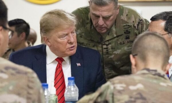 CNN  Trump mendonte tërheqjen e 1 3 të trupave në Europë për t i çuar mesazh NATO s