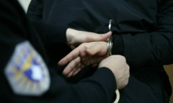 Mitrovicë e Veriut  Tre persona shoqërohen në polici për deklarim të rremë rreth një tentim vrasje të vitit 2013