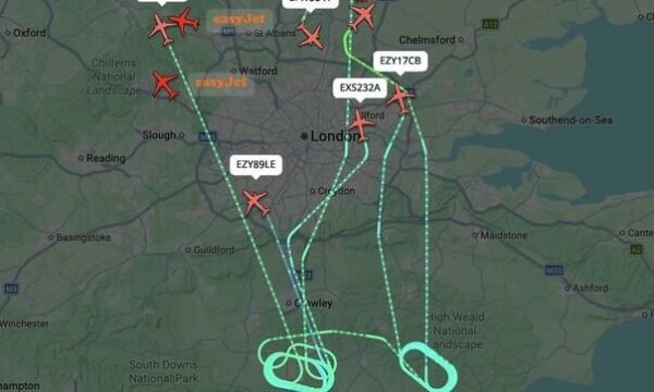 Kaos në aeroportin e Londrës  9 aeroplanë aktivizojnë kodin e emergjencës