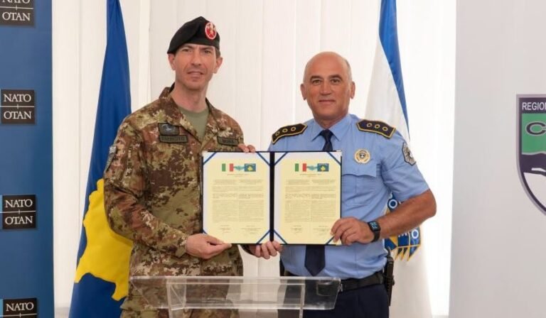 KFOR i pajis dhomën familjare në stacionin policor të Pejës