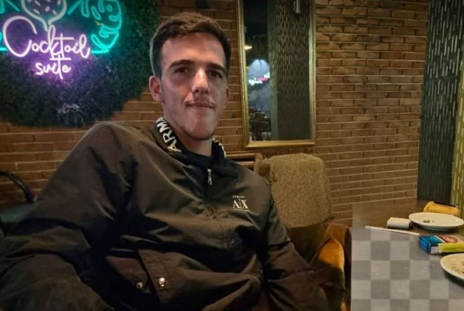 E dhimbshme  Dy javë në koma pas aksidentit  ndërron jetë i riu nga Klina