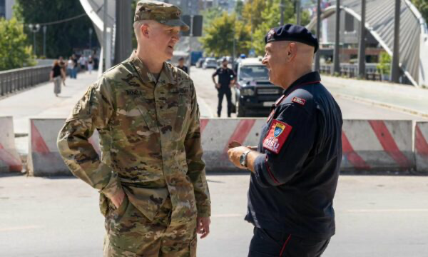 Gjeneral Brigadieri i KFOR viziton Urën e Ibrit  Po e ndryshojmë pozicionimin   të gatshëm për t u përgjigjur nëse nevojitet