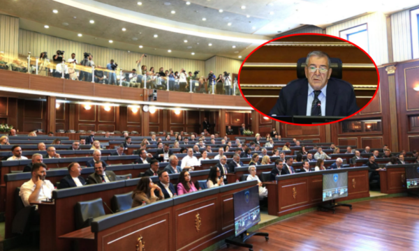 Dehari caktoi vazhdimin e seancës më 9 shtator  PDK e Aleanca me akuza për shkelje  LDK në raporte  komplekse  me VV në