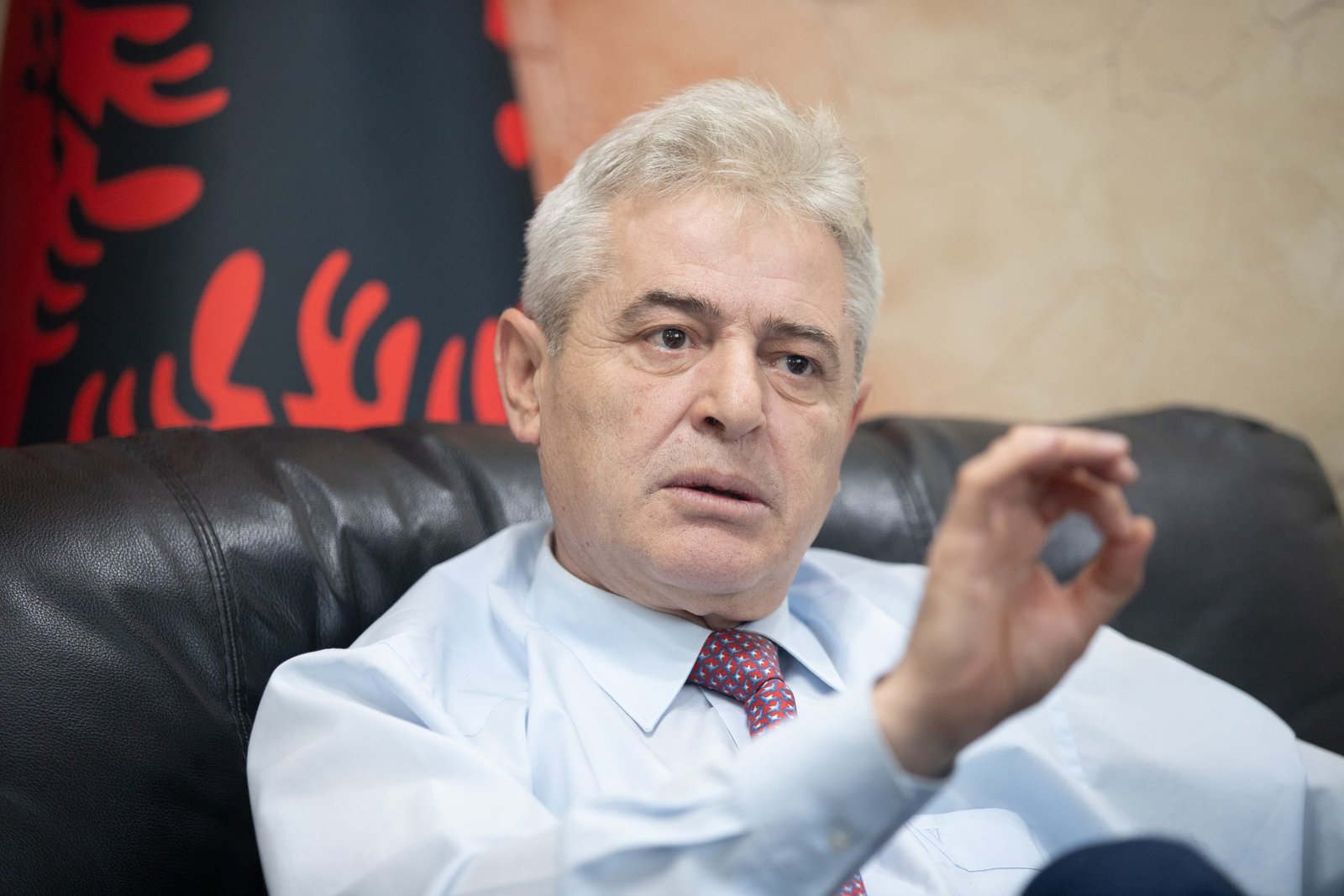 Ahmeti kërkon referendum në Kosovë  Populli të vendosë për verdiktin e Speciales