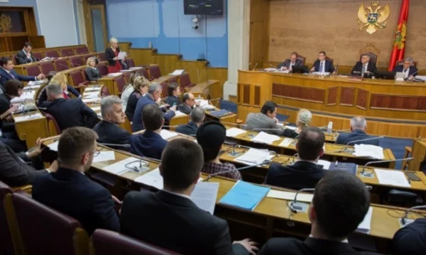 Shqiptarët dëshirojnë katër mandate të garantuara në Parlamentin e Malit të Zi